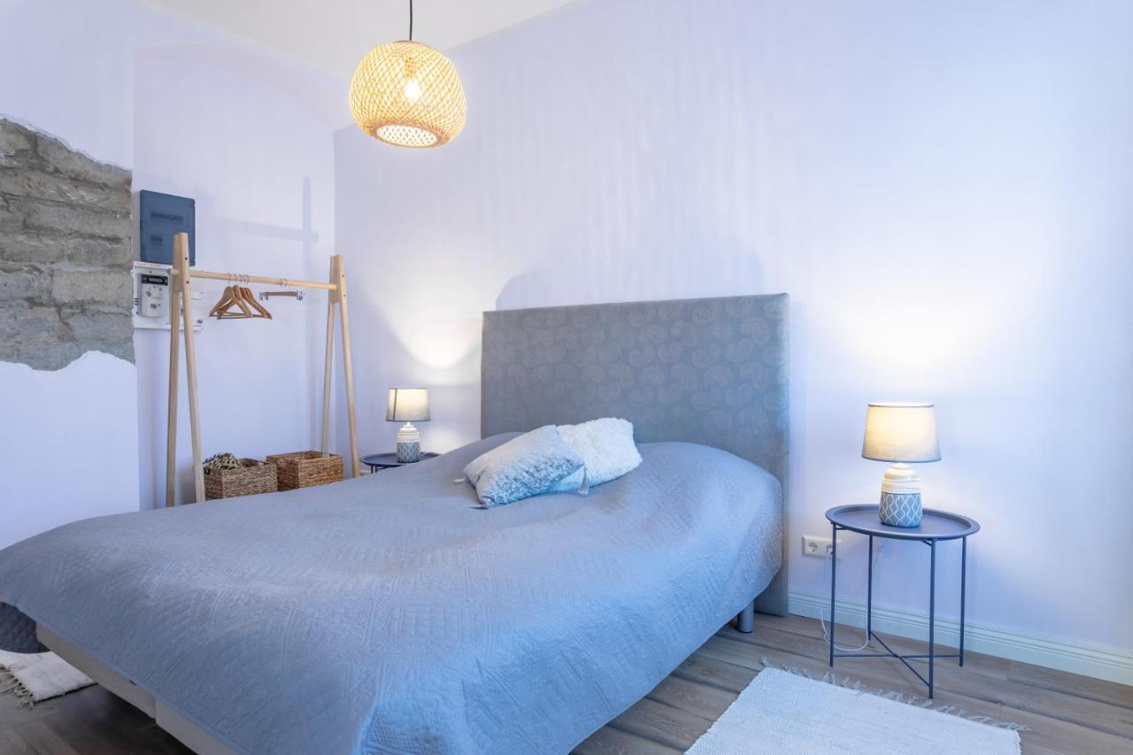 Südalinna apartment Kuressaare Bagian luar foto